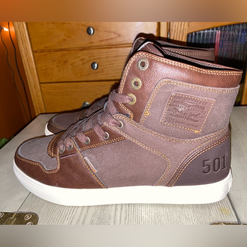 Mens Levi’s 501 Brown Faux Leather Mid Shoes Size 9.5(10)